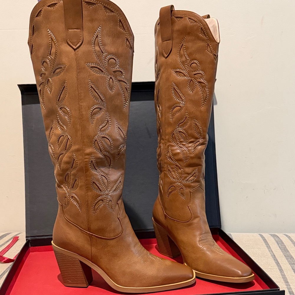 Isnom Chic Caramel Brown Vegan Leather Knee High Cowgirl Boots - Picture 3 of 5